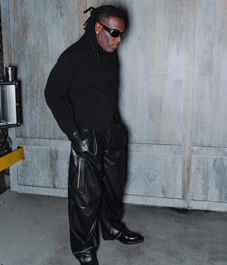 Are you depressed?” – Burna Boy Concerned fan question over the choice of outfit (Photos) - Sweetloaded