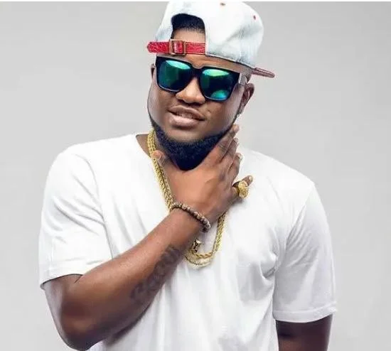 Skales – i dey miss u (remix) ft. Whitemoney
