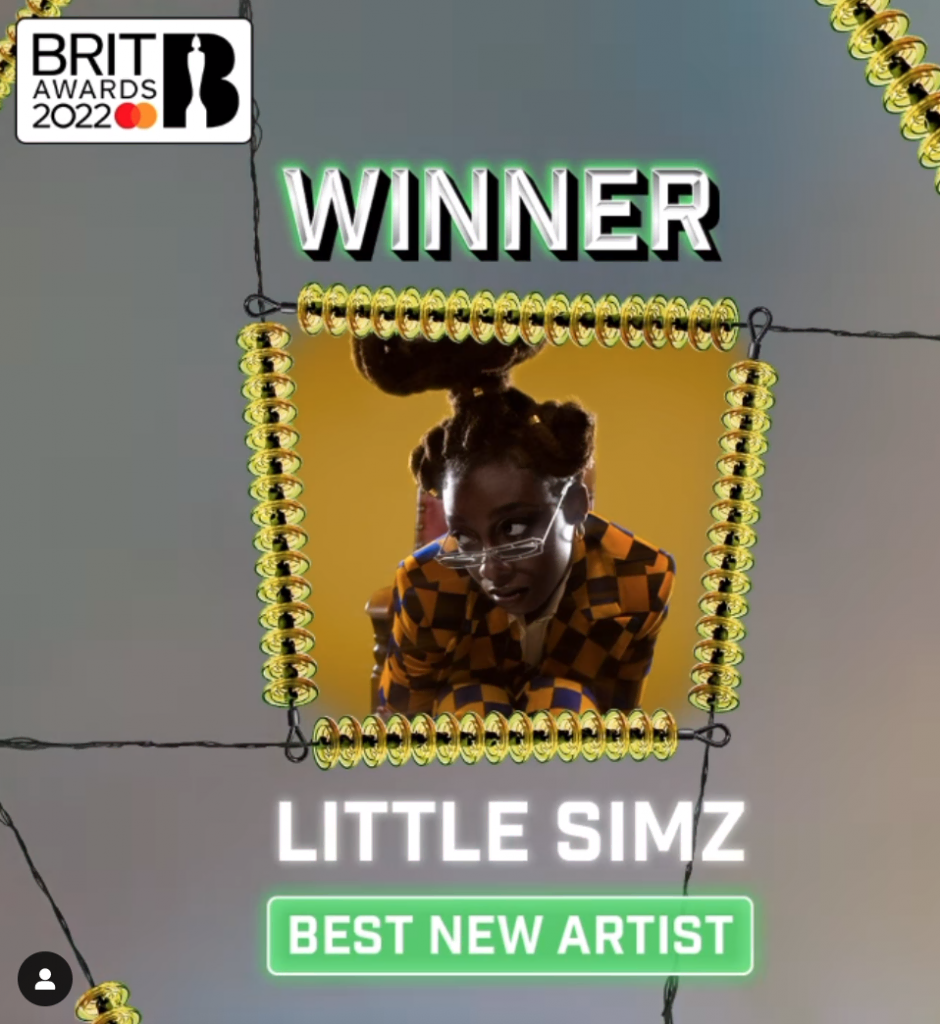 Little simz and mum steal the present as simz wins "finest new artist - sweetloaded