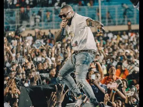 Davido shocks followers with efficiency at rick ross stay in live performance - sweetloaded