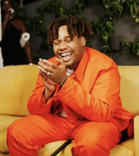 Buju reacts after followers accused him of betraying burna by celebrating wizkid